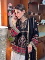 Embroidered outfit designed for effortless elegance and comfort - Image 4