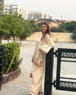 Elegant Floral Embroidery 3-Piece - Image 4