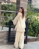 Elegant Floral Embroidery 3-Piece - Image 5